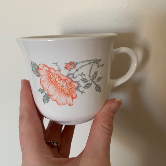 Set of Floral teacups - Picture 2 of 4